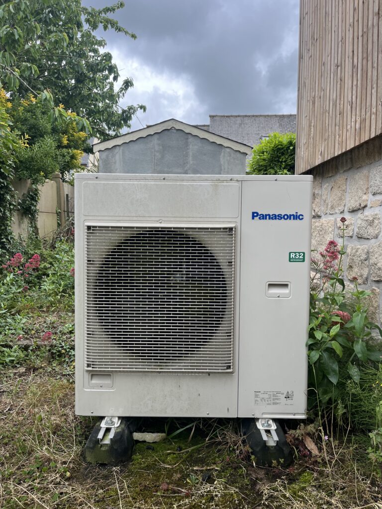 Pompe à chaleur air-eau extérieure